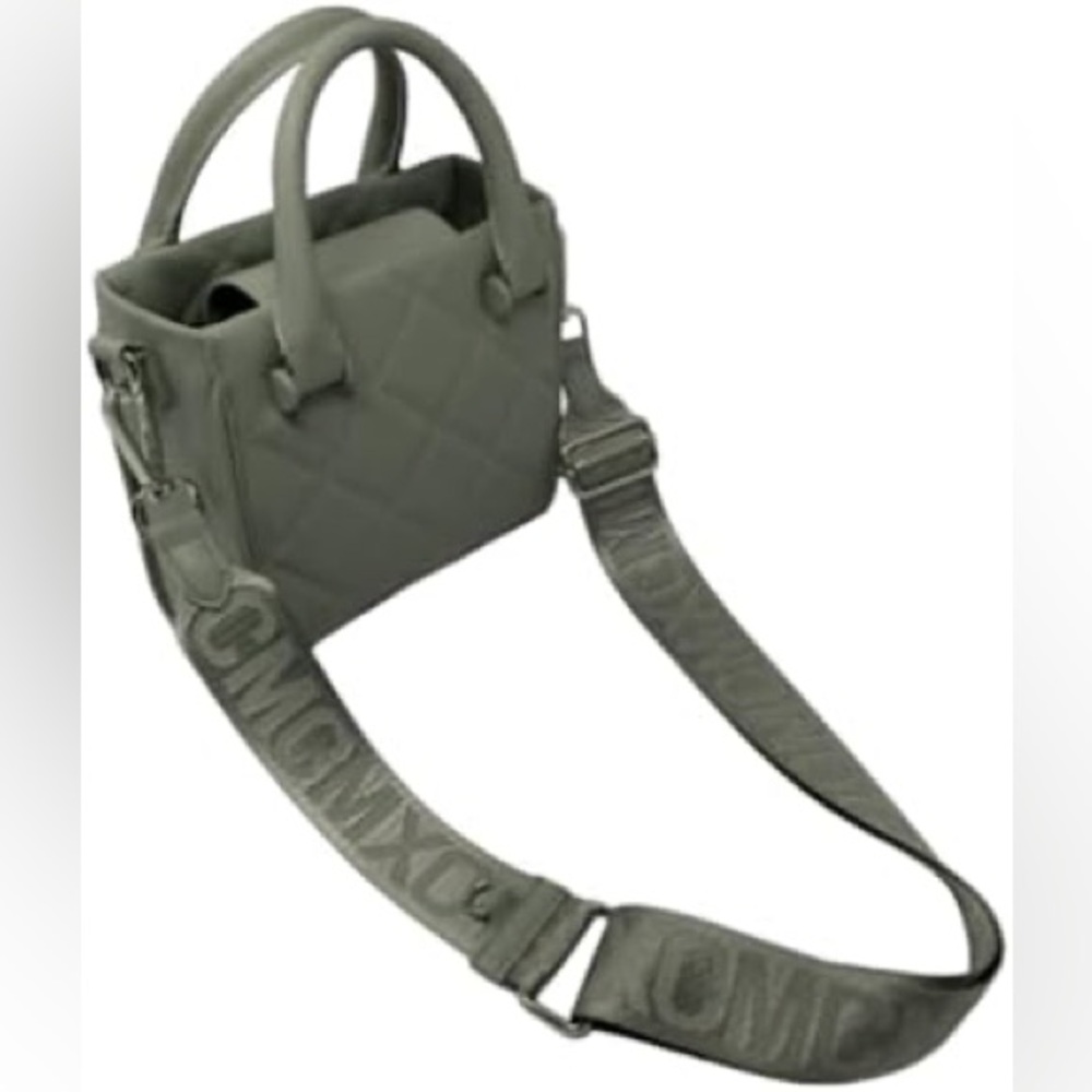 Sold elsewhere Steve Madden Bag. Comes with detachable crossbody strap and coin - Picture 3 of 9